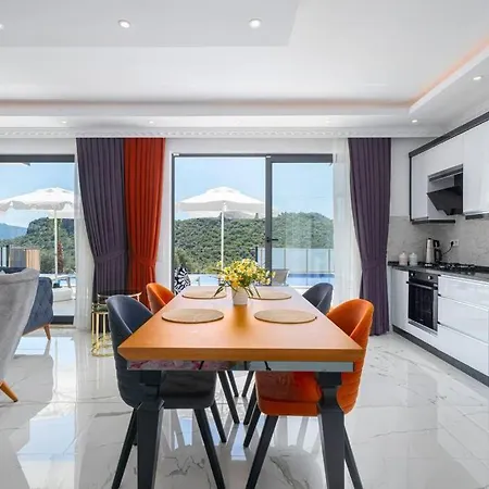 Corleone - Modern With Jacuzzi In Kalkan *
