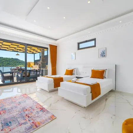Corleone - Modern With Jacuzzi In Kalkan *