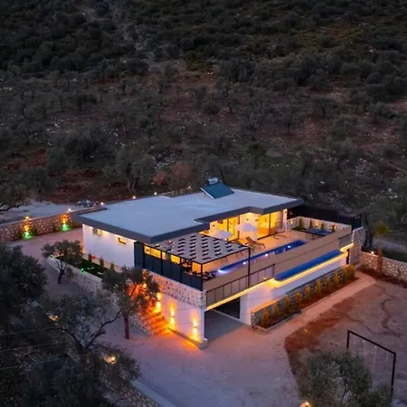 Corleone - Modern With Jacuzzi In Kalkan Willa